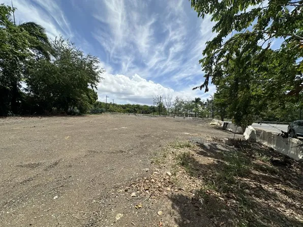 Sanchez Osorio Avenue Cor, Catano, PR 00963