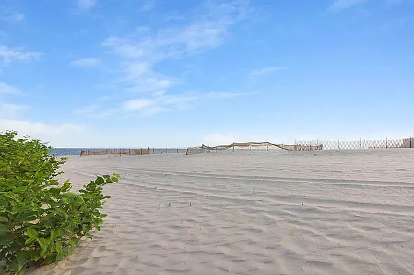 Rented by Massada Home Sales Inc | media 11