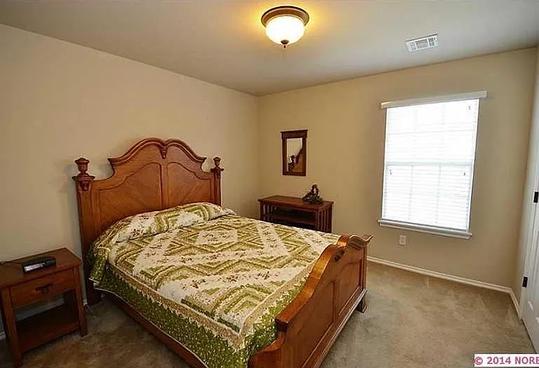 4204 W Kent Ct — Photo 17