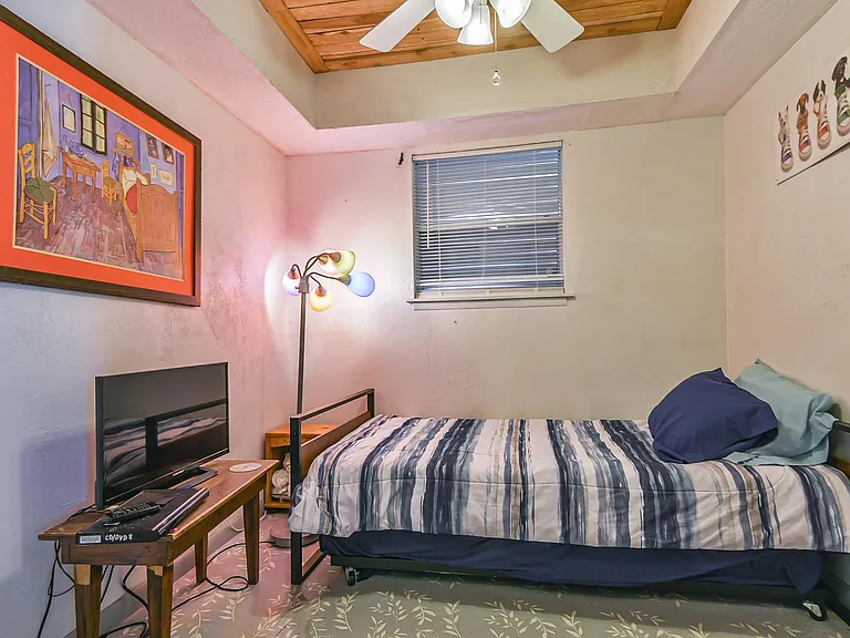 4026 Kent Dr — Photo 26