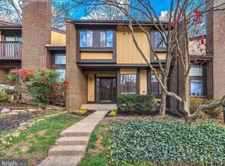 2171 Glencourse Ln, Reston, VA 20191