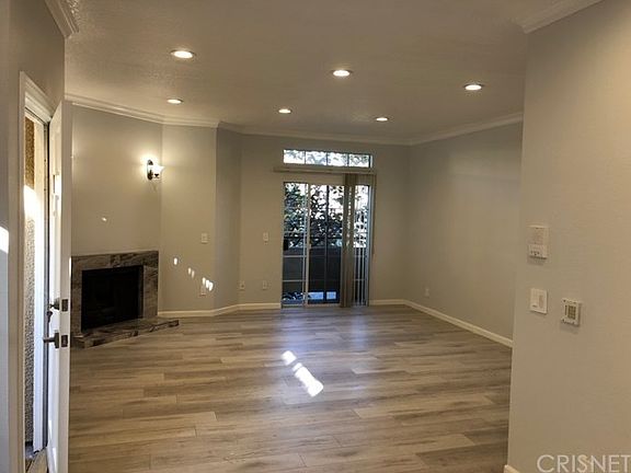 2nd image of 1030 S Shenandoah St #1