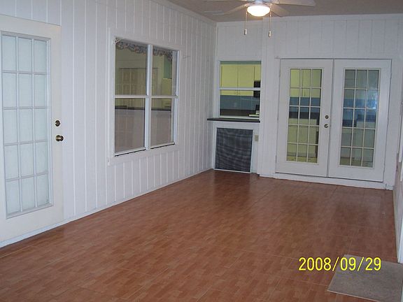 4th image of 4527 NW 37th Ter