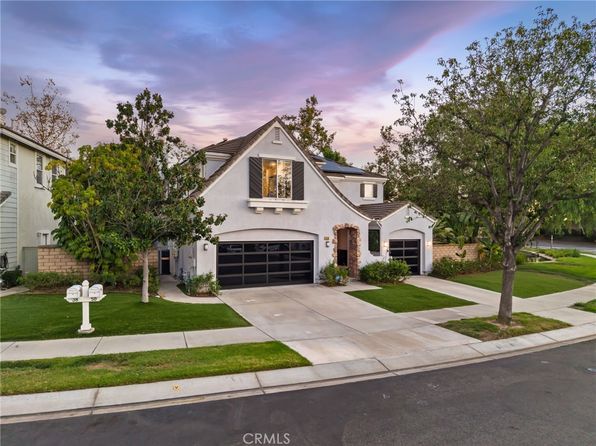 50 Lakeside Dr