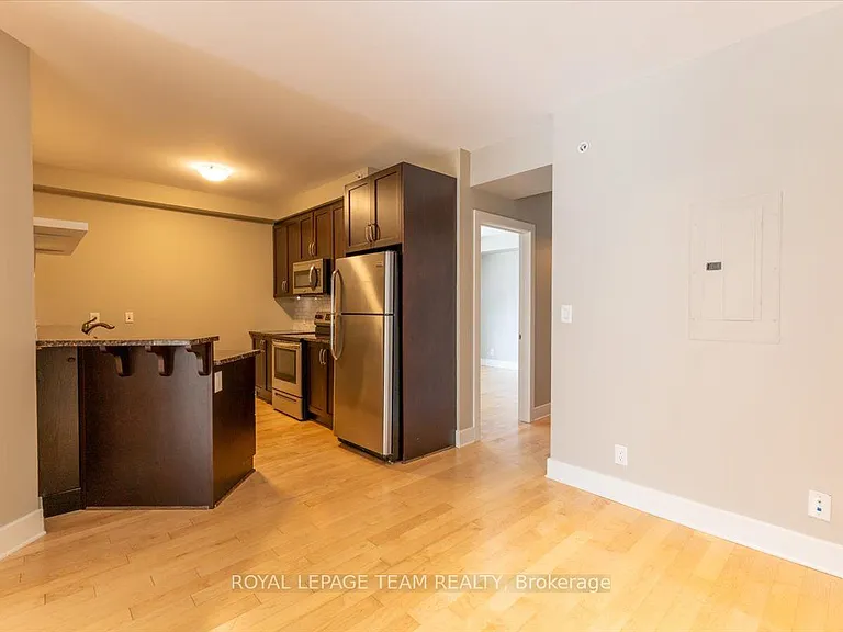 9 Balsam St W — Photo 10