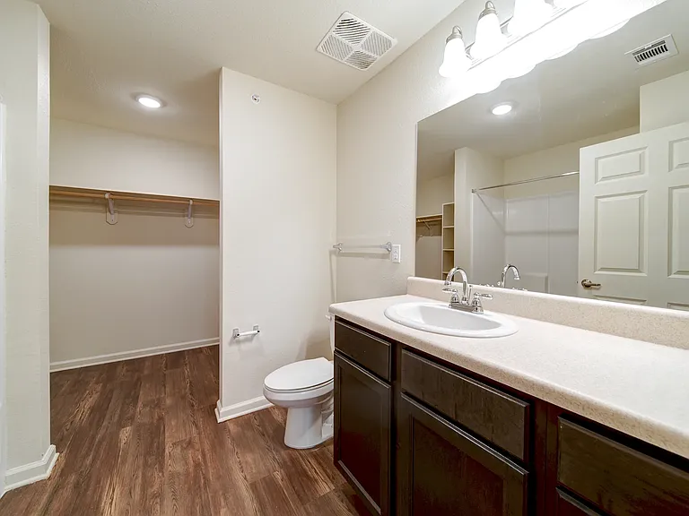 The Hub on Harris Apartment Homes — Photo 12