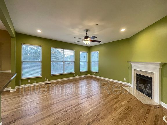 5th image of 1246 Creekside Dr