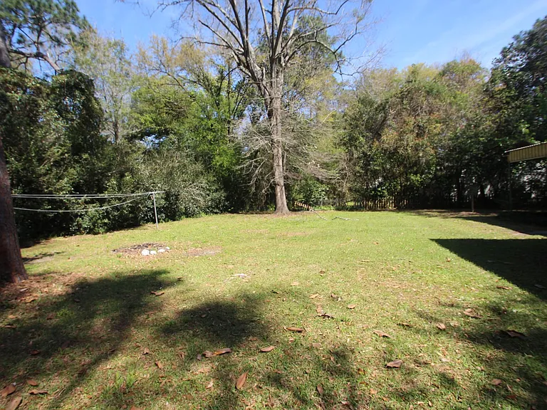 4904 Auburn Dr N — Photo 14