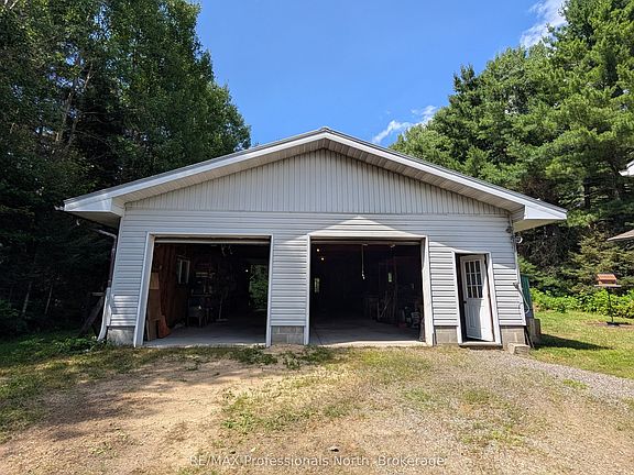 3rd image of 770 Forest Lake Rd