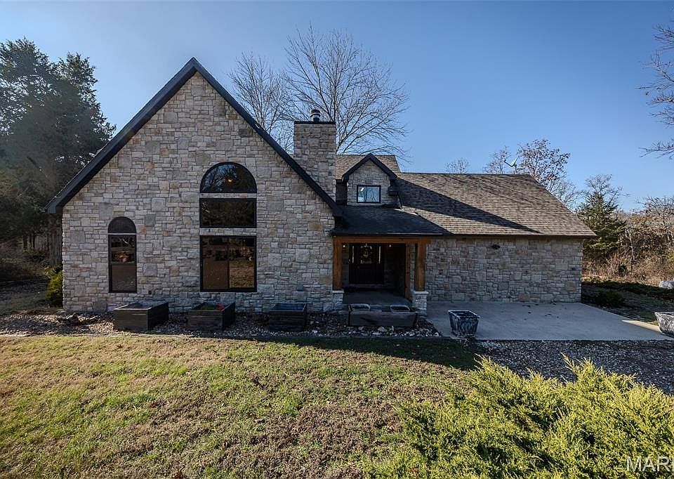 1st image of 20250 Crabapple Rd