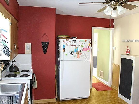 5th image of 717 E Lincoln Ave