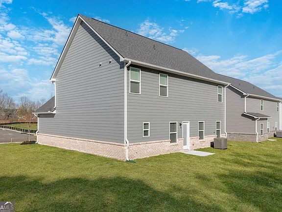 3rd image of 185 Egret Ct