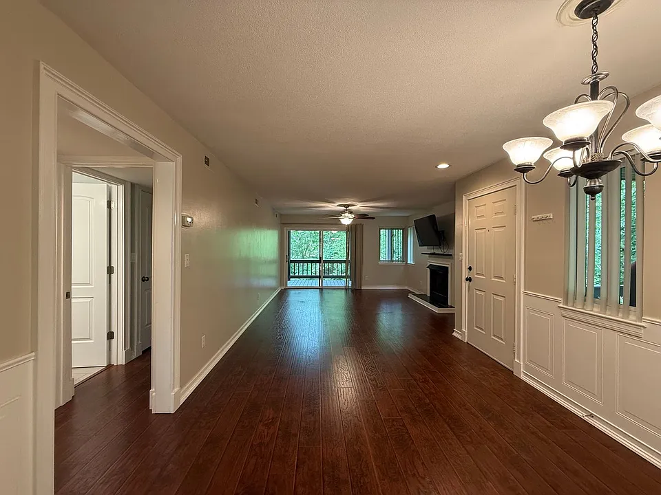 1314 Twin Springs Ct