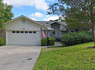 502 Vickers Cir, Kerrville, TX 78028