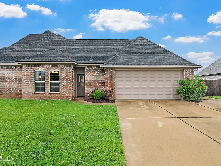 1017 Green Wood Cir — Photo 26