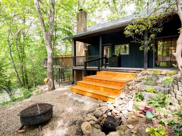 37 Geneva Cir #1/2, Franklin, NC 28734