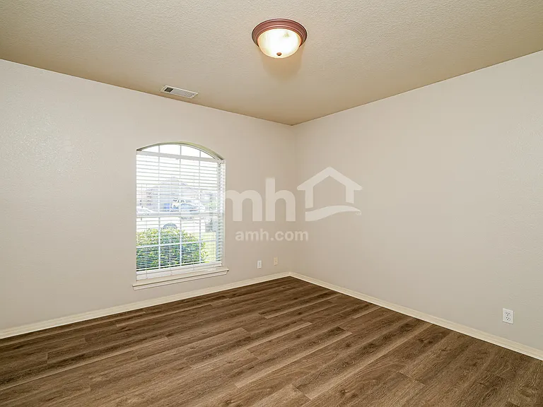19713 E 38th Pl S — Photo 12
