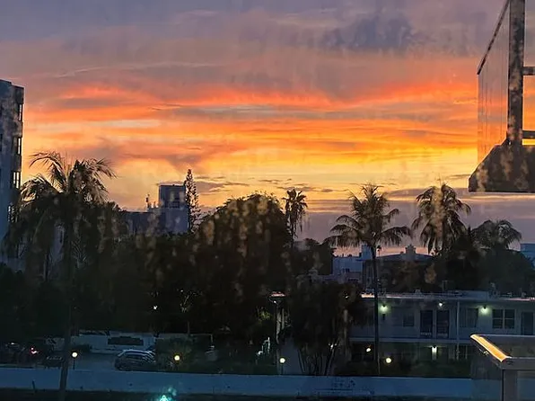 2457 Collins Ave APT 307, Miami Beach, FL 33140