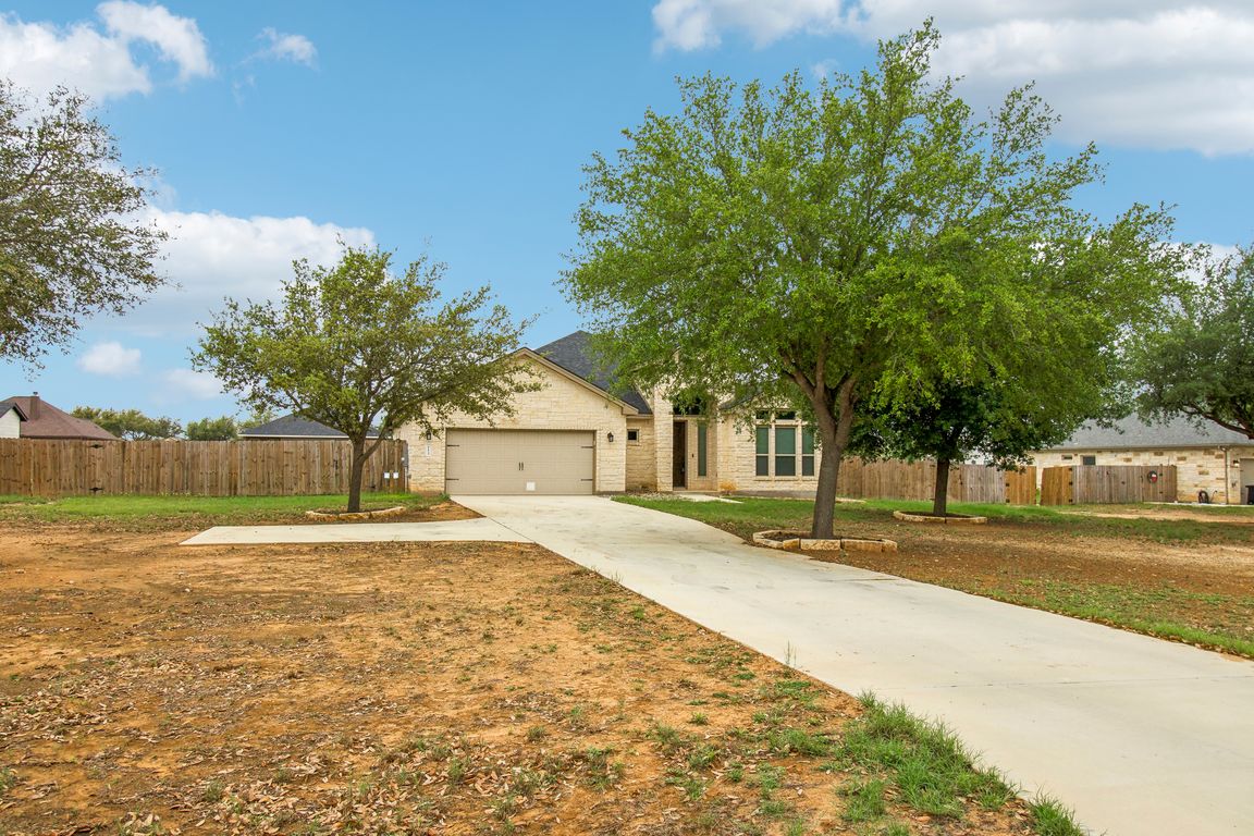 W Short Meadow Dr-02042025-001.jpg