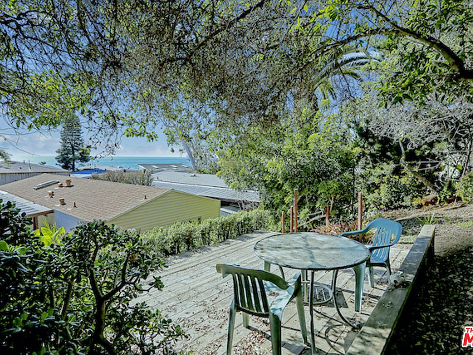 1st image of 3 Bali Ln