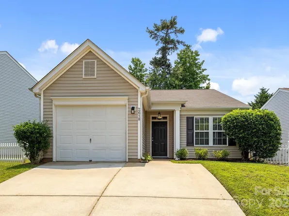 2618 Oasis Ln, Charlotte, NC 28214
