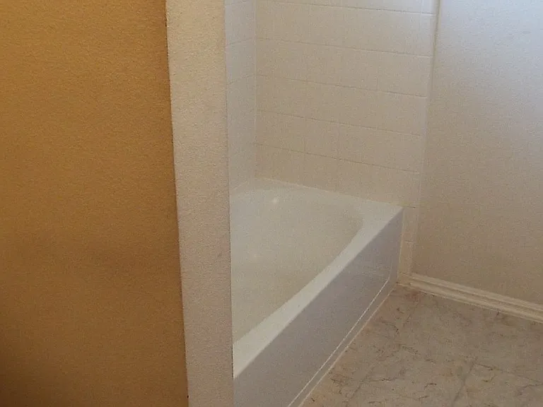 204 Cinnabar Trl — Photo 35