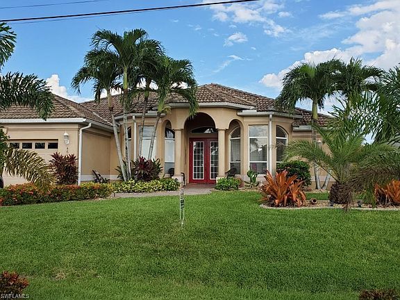 3rd image of 4613 SW 17th Pl