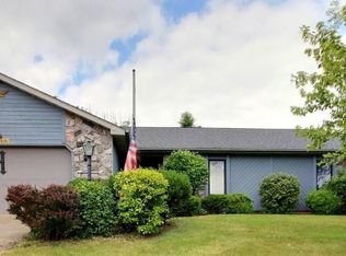 2228 Candlewick Dr, Fort Wayne, IN 46804