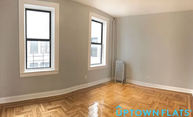 Rented by Uptown Flats LLC | media 24