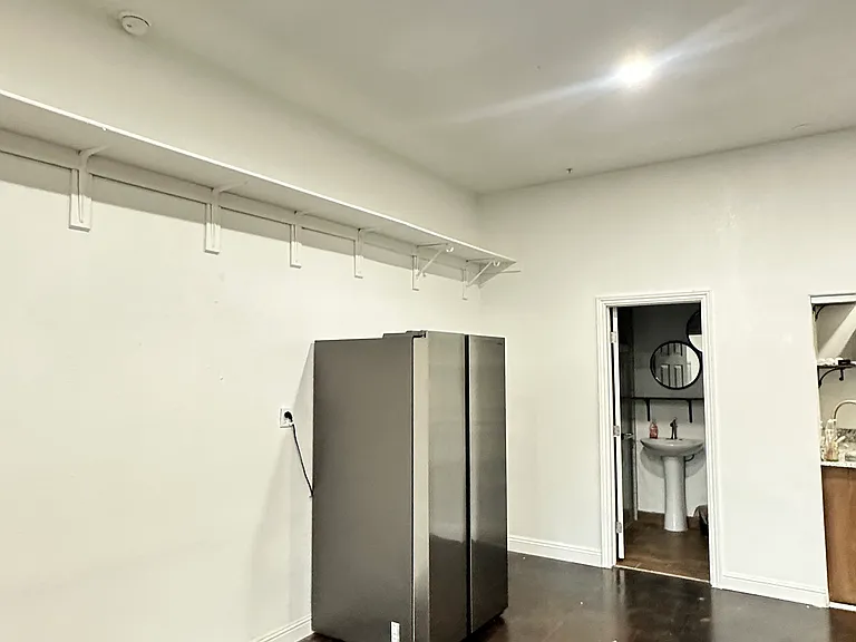 1806 W Oakey Blvd #1 — Photo 5