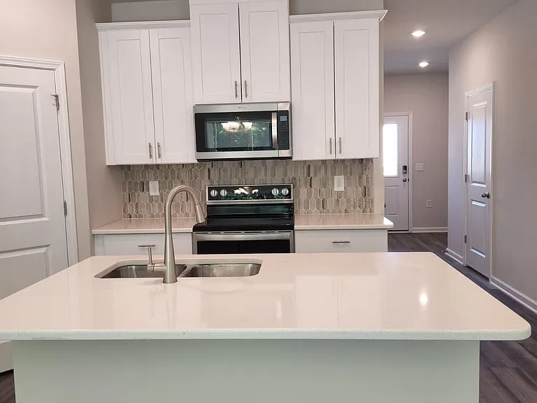 250 Brook Farm Ln — Photo 7