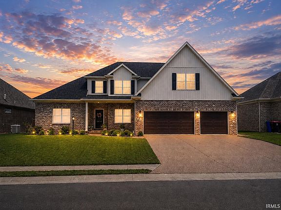 2nd image of 435 Westbriar Cir