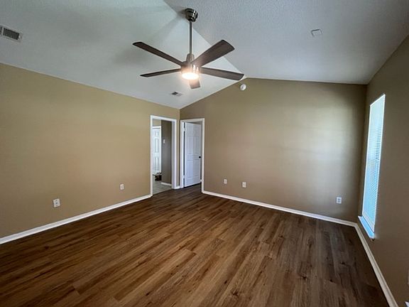 3rd image of 4273 Brighton Dr