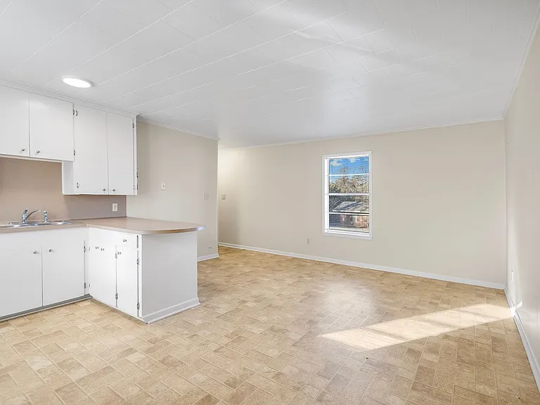 Villa North Apartments - 1 bedroom apartment — Photo 5