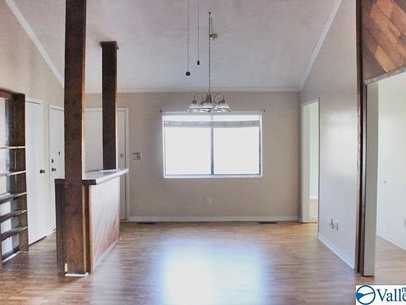 3rd image of 4707 Ardmore Dr NW
