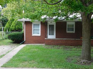 202 1/2 Birch St, Champaign, IL 61820