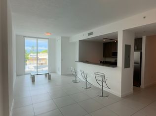 600 SW 22nd Avenue Rd #208, Miami, FL 33135