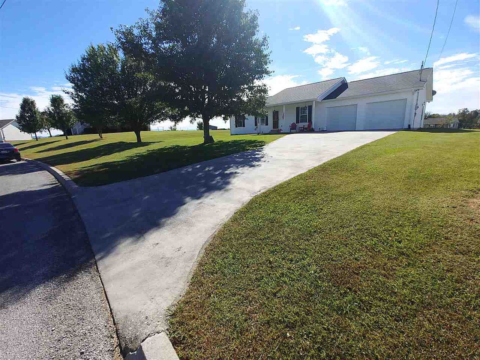 1st image of Hidden Valley Dr