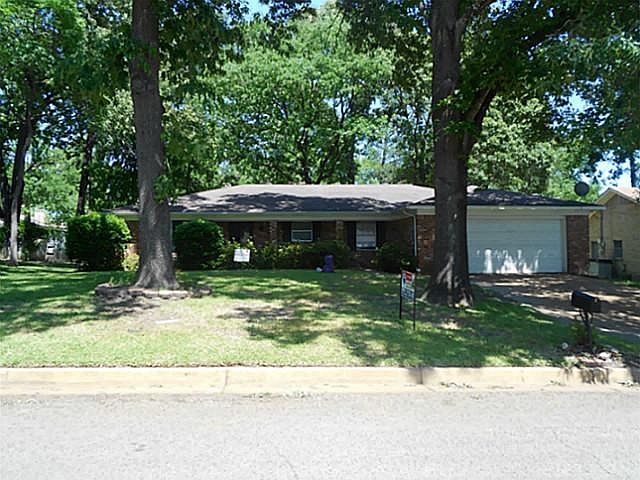 1st image of 8306 Oxford Dr