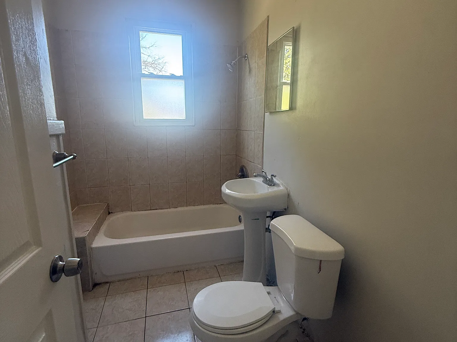 2 bed, $1,850 — Photo 2