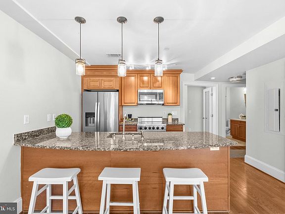 5th image of 1830 Jefferson Pl NW APT 12