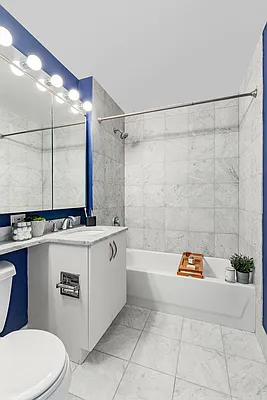 Rented by SERHANT. | media 7