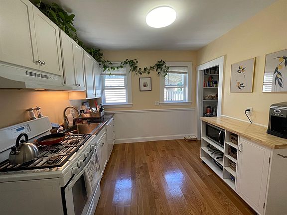 4th image of 11 Belmont Sq #1