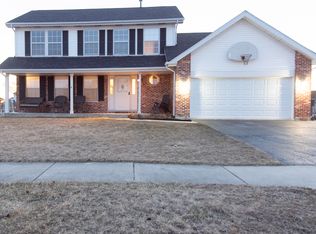 20503 S Timber Mill Dr, Frankfort, IL 60423