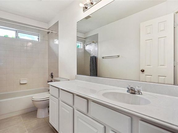 5th image of 3004 Waterside Ct