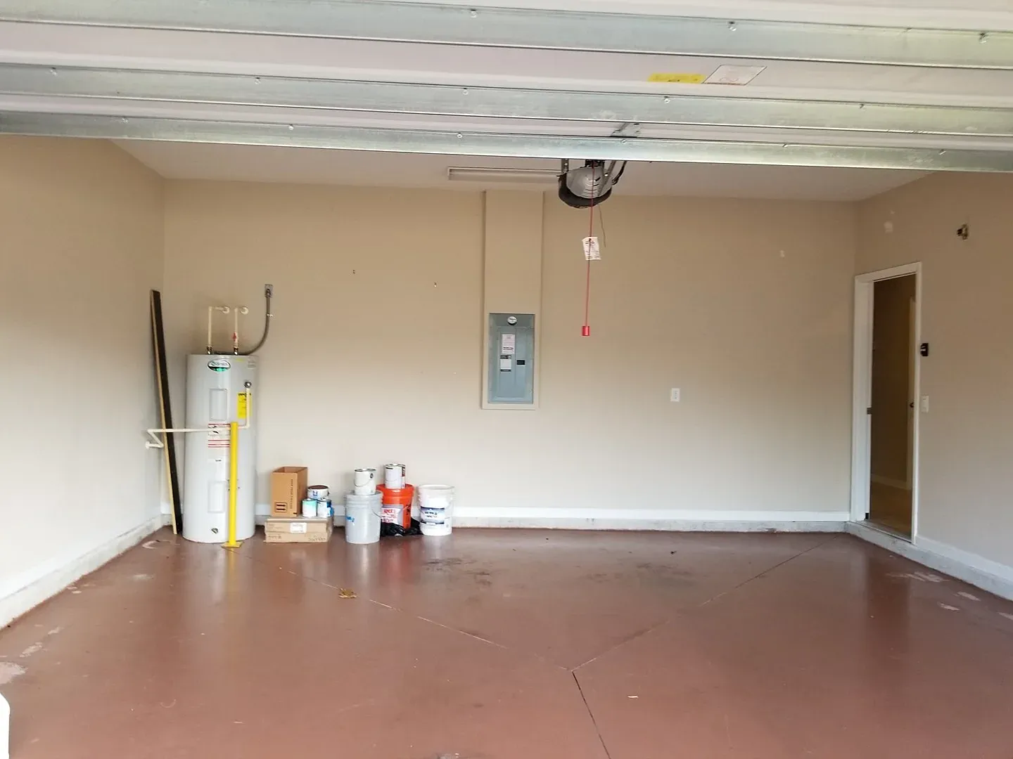 3 bed, 1600 sqft, $2,200 — Photo 3