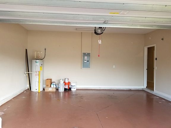 3rd image of 167 Mission Cove Cir