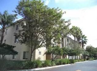 2548 Centergate Dr APT 101, Hollywood, FL 33025