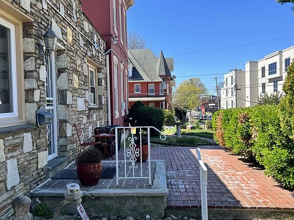 5th image of 6933 Ditman St