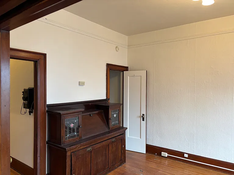 909 SW 12th Ave — Photo 32